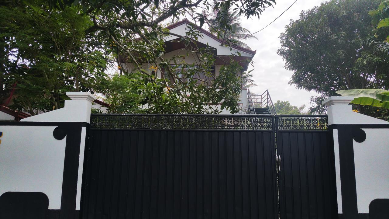 Desitha Family House Hotel Mirissa Exterior foto